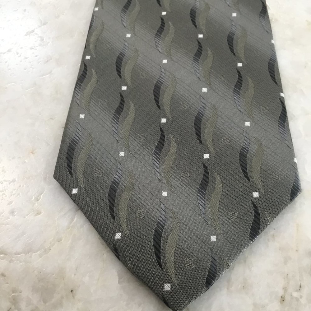 JOSEPH & FEISS NECKTIE, 100% Imported Silk,